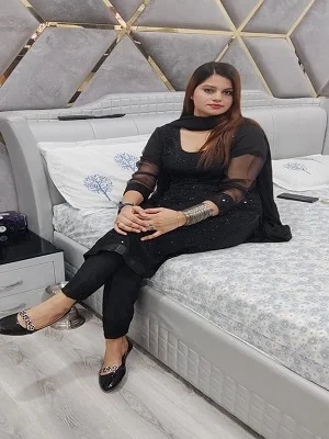 Call Girl in Kamalpur